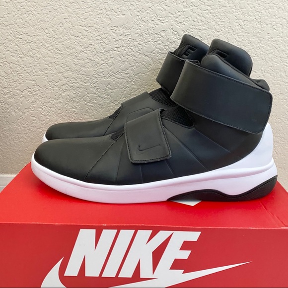black nike size 15